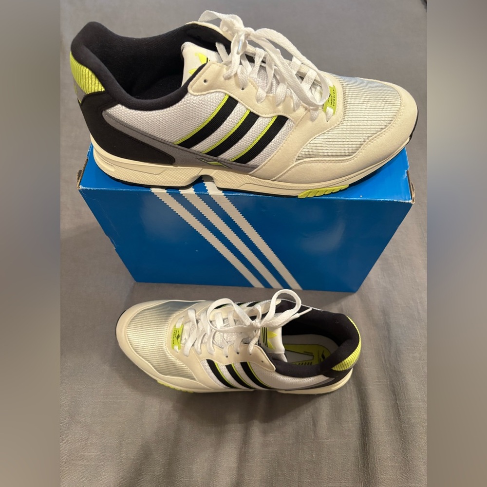 Men’s Adidas sneakers, ZX 1000 C, brand new in box, never worn, size 11 US